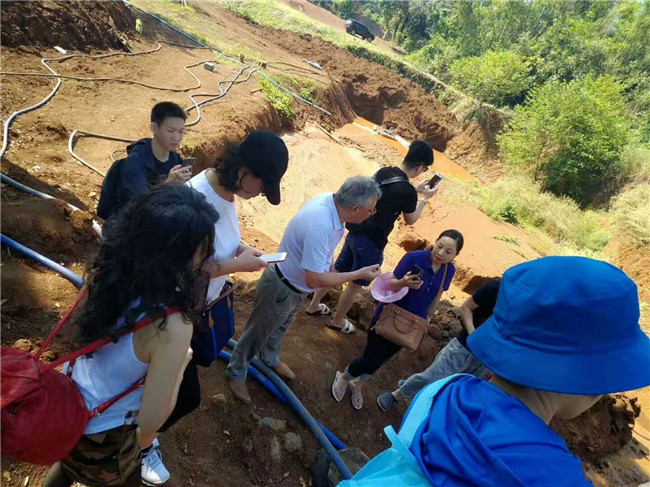 从小矿山发展为一座繁荣的城市 ——尖竹汶考察记